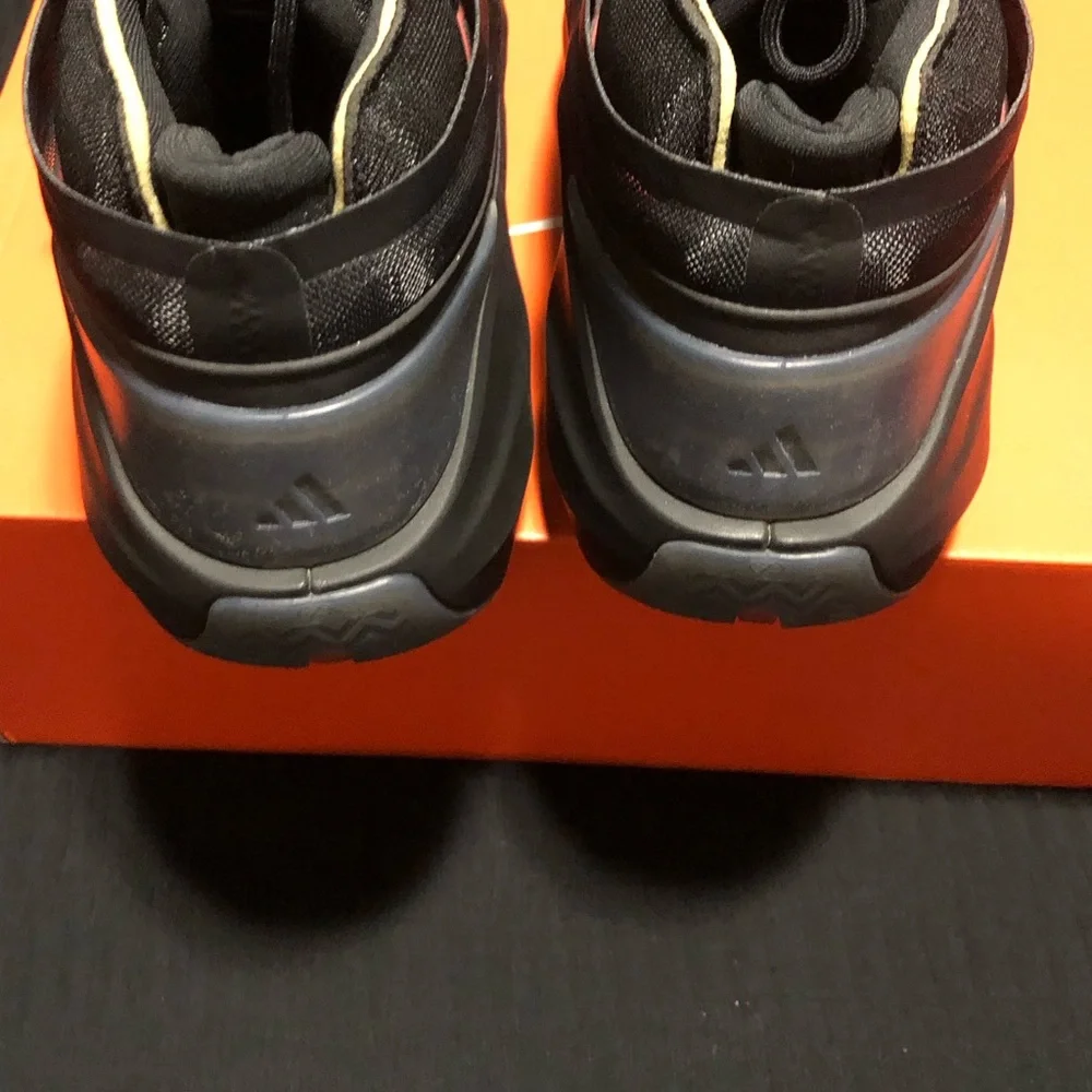 Adidas Unisex Crazy IIINFINITY Ruby Charcoal Basketball Shoe, Size 6.5M/7.5W